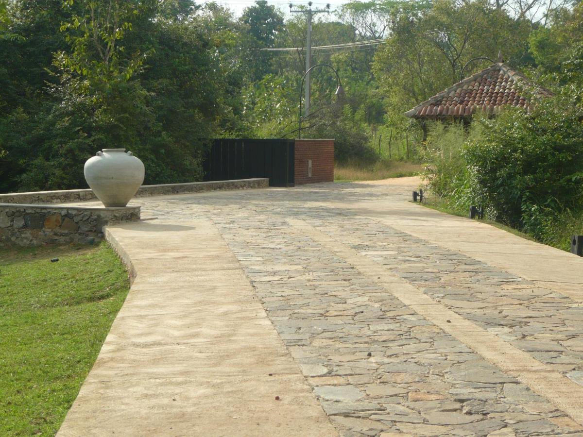 Dehippawa Holiday * Dambulla
